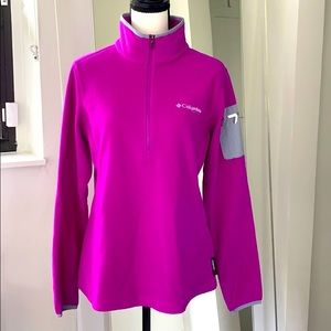 Flash Sale! COLUMBIA ladies fleece zippered pullover EUC